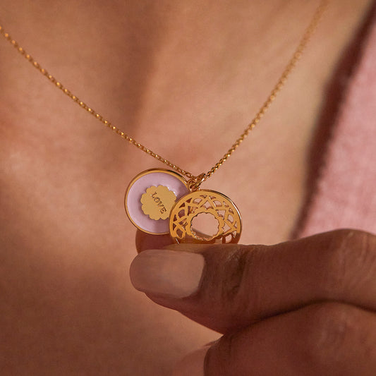 How To Wear and Style Gold Jewellery