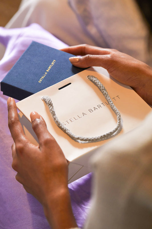 Sentimental Gift Ideas for Colleagues Leaving Work