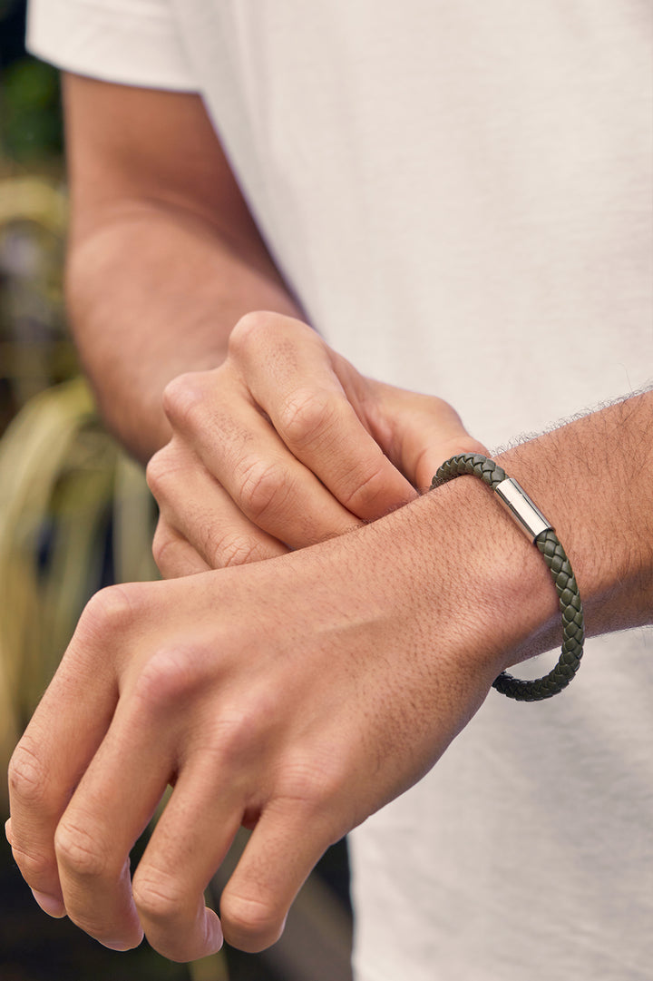 Mens Leather Single Plaited Bracelet