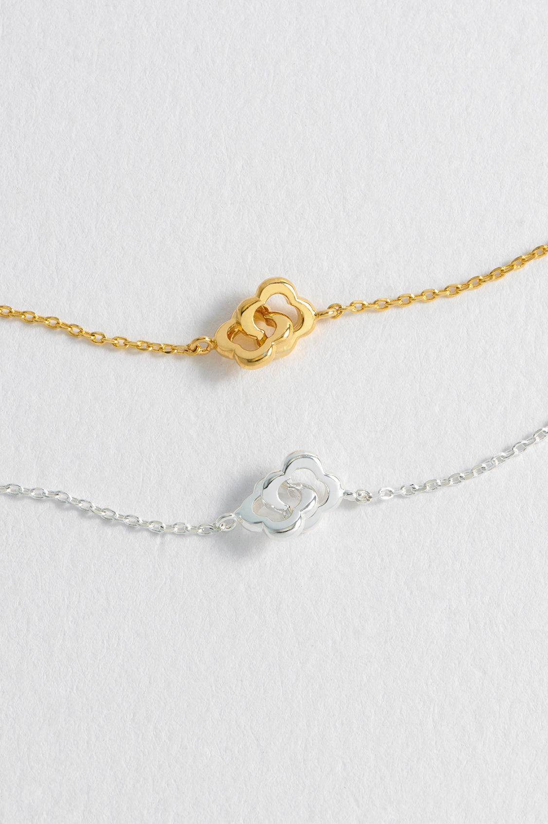 Double-Linked Flower Bracelet