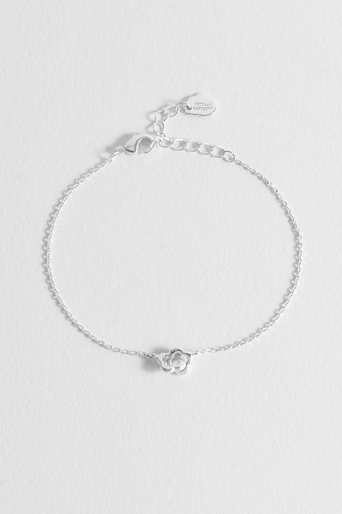 Double-Linked Flower Bracelet