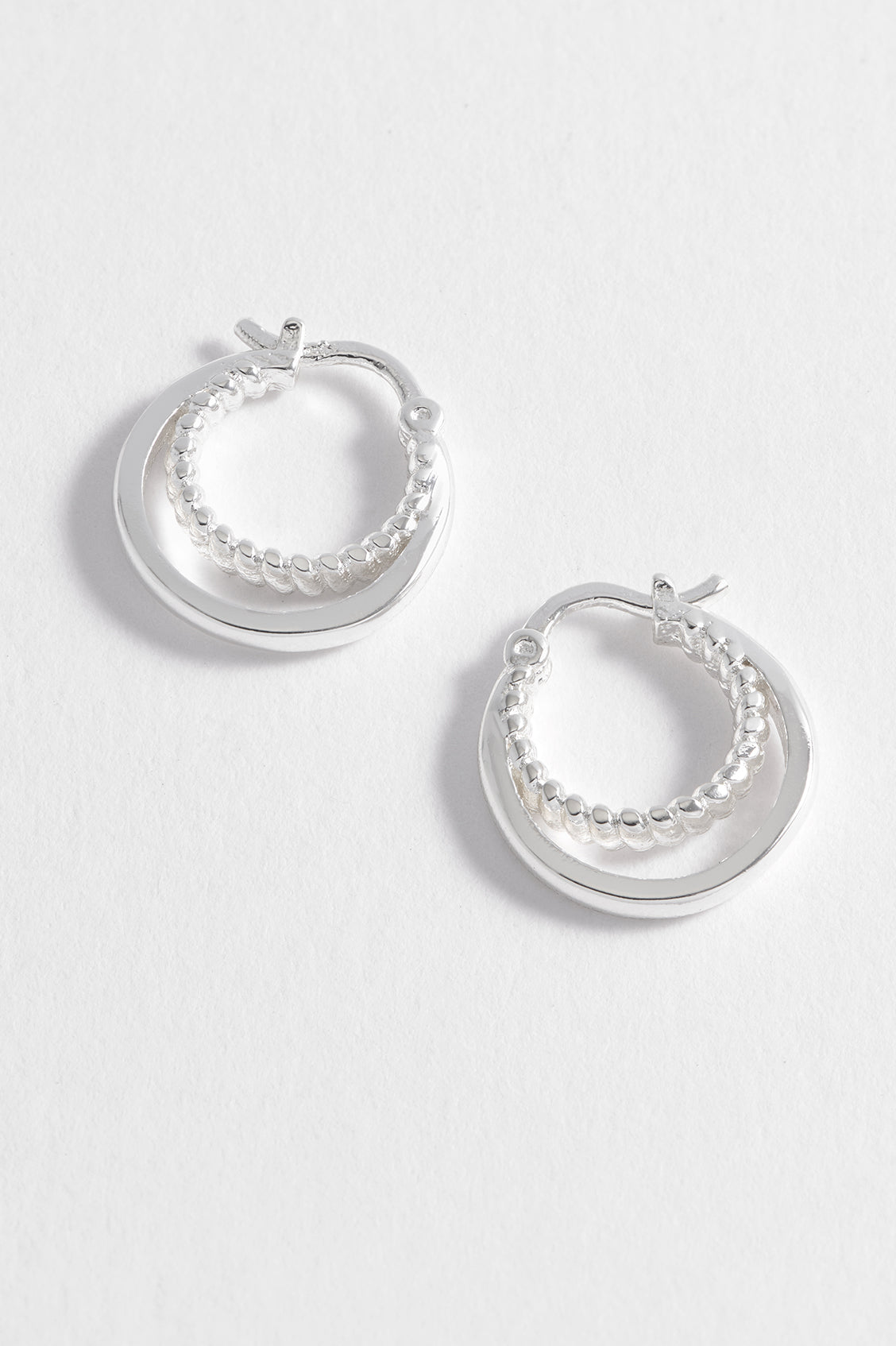 Twisted Double Hoops