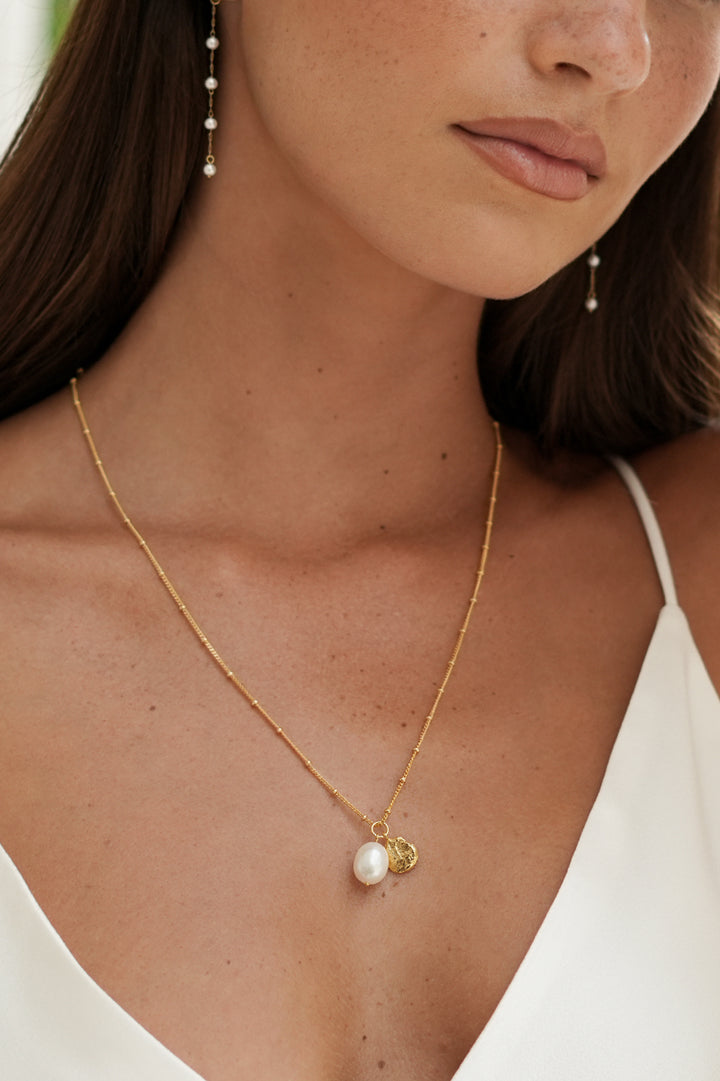 Double Charm Textured Coin and Baroque Pearl Necklace