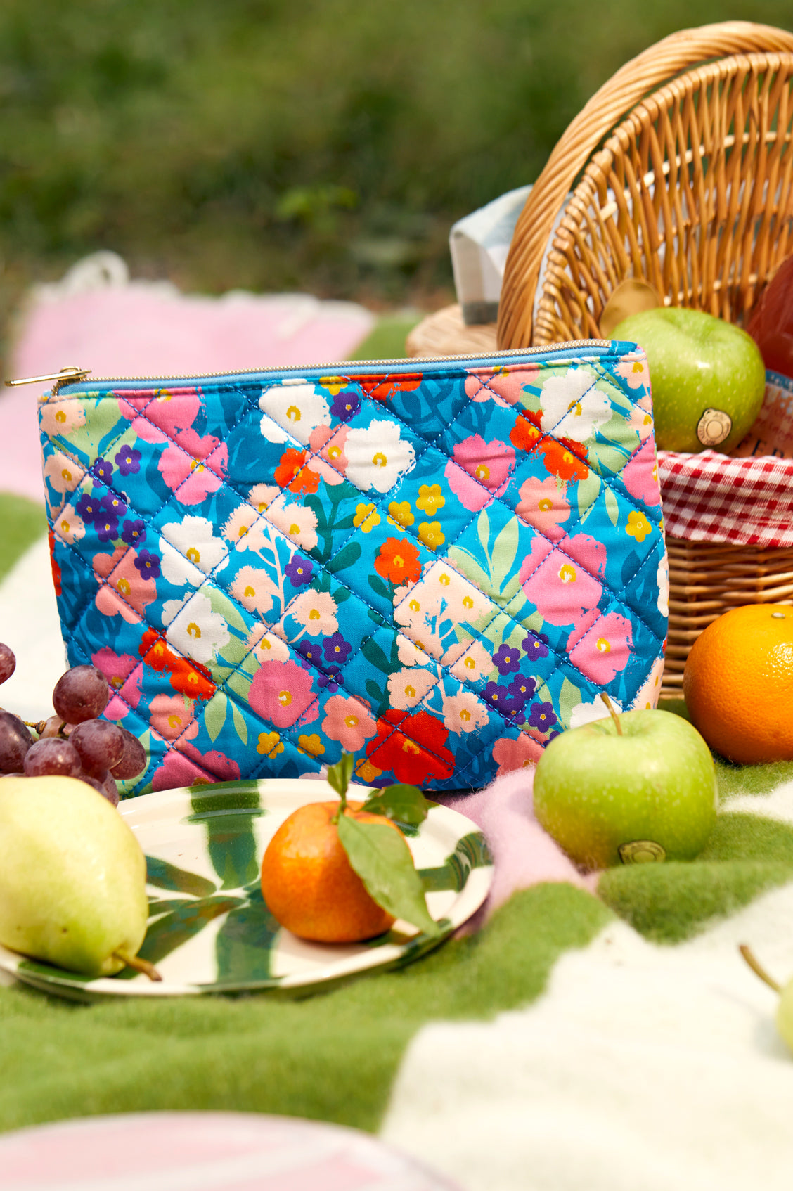 Medium Pouch