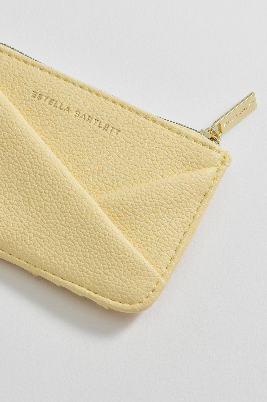 Puffy Pleated Card Purse