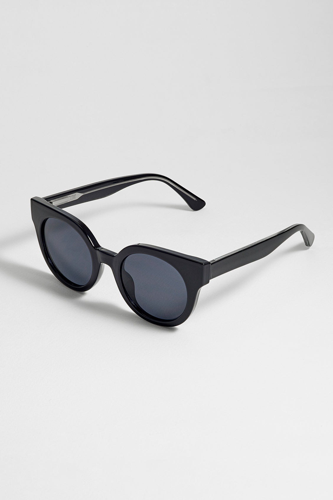 Capri Black Cat-Eye Women’s Sunglasses