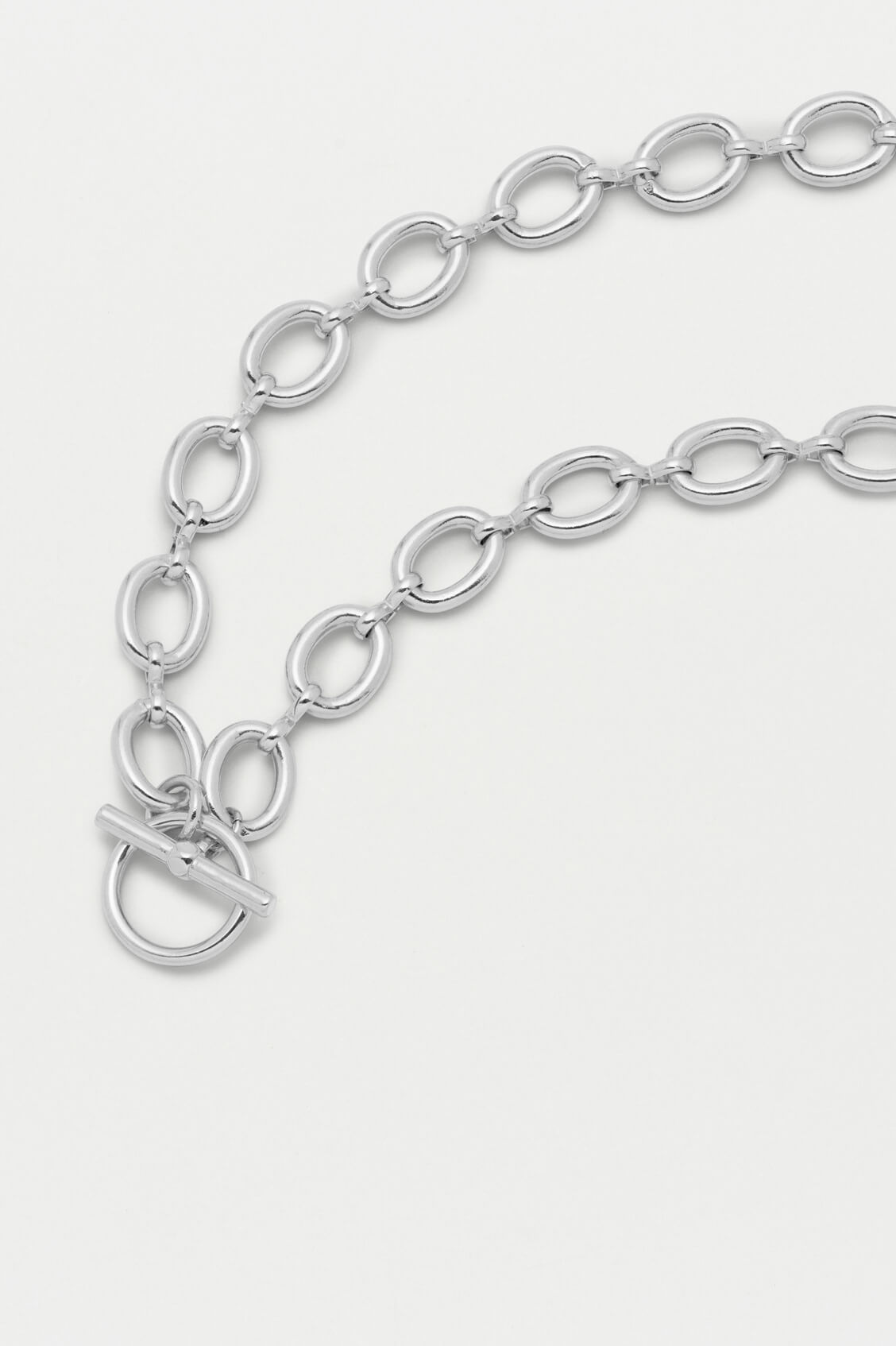 Oval Link T-Bar Chain Necklace